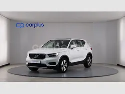 Crystal white (metalizado) Usado 2021 Volvo XC40 Inscription SUV | 28.590 € (Precio justo)