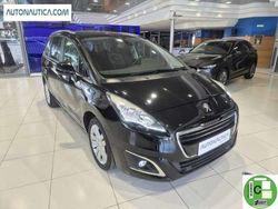 Negro Usado 2016 Peugeot 5008 Allure Monovolumen | 13.000 € (Caro)