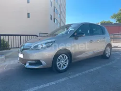 Marrón Usado 2014 Renault Scénic III LIMITED Monovolumen | 8950 € (Precio justo)