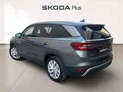 Gris Nuevo 2025 Skoda Kodiaq Selection SUV | 42.950 € (Precio justo)