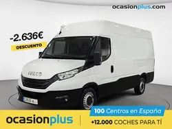 Blanco Usado 2023 Iveco Daily Berlina | 28.090 € (Precio justo)