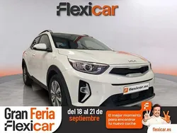 Blanco Usado 2024 Kia Stonic SUV | 20.470 € (Precio justo)