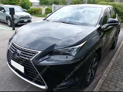 Azul Usado 2020 Lexus NX300h Luxury Line SUV | 32.500 € (Un poco caro)