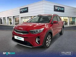Rojo Usado 2024 Kia Stonic SUV | 18.995 € (Un poco caro)