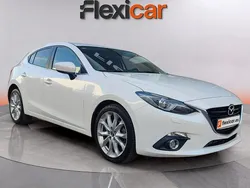 Blanco Usado 2016 Mazda 3 Luxury Berlina | 11.890 € (Precio justo)