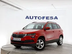 Rojo Usado 2018 Skoda Karoq Ambition SUV | 18.350 € (Buen precio)