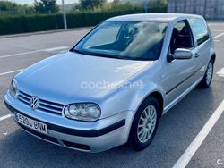 Gris / plata Usado 2001 VW Golf IV Conceptline Berlina | 2950 € (Buen precio)