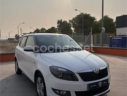 Blanco Usado 2015 Skoda Fabia Ambition Berlina | 4400 € (Un poco caro)