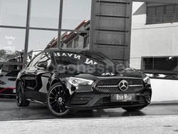 Negro Usado 2023 Mercedes CLA220 Berlina | 39.900 € (Un poco caro)