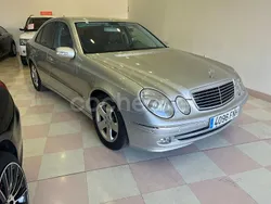 Gris / plata Usado 2003 Mercedes E320 Avantgarde Berlina | 6500 € (Precio justo)