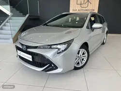 Gris / plata Usado 2021 Toyota Corolla Business Edition Familiar | 21.990 € (Precio justo)