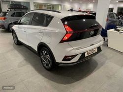 Atlas white Usado 2024 Hyundai Bayon SUV | 21.490 € (Un poco caro)