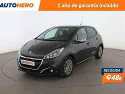 Gris Usado 2016 Peugeot 208 Style Utilitario | 8099 € (Precio justo)