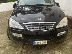 Negro Usado 2008 Ssangyong Kyron SUV | 7990 € (Un poco caro)