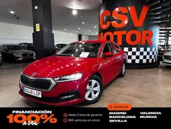 Rojo Usado 2021 Skoda Octavia Ambition Berlina | 17.450 € (Precio justo)