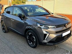 Gris / plata Usado 2024 Renault Captur Engineered SUV | 26.500 € (Un poco caro)