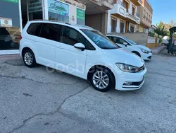 Blanco Usado 2017 VW Touran Advance Monovolumen | 15.800 € (Precio justo)