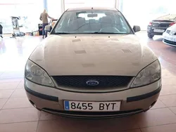 Beige Usado 2003 Ford Mondeo Ghia Berlina | 2100 € (Buen precio)