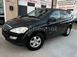 Negro Usado 2010 Ssangyong Kyron SUV | 5950 € (Precio justo)