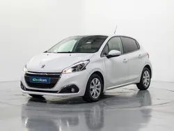 Usado 2018 Peugeot 208 Active Utilitario | 9990 € (Buen precio)