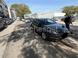Gris / plata Usado 2018 VW Golf VII Advance Berlina | 14.800 € (Buen precio)