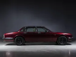 Rojo Usado 1991 Jaguar XJ40 Berlina | 9900 €