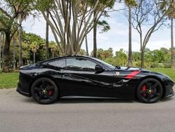 Negro Usado 2012 Ferrari F12 Coupe | 199.000 €