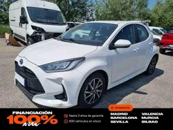 Blanco Usado 2022 Toyota Yaris Hybrid Active Utilitario | 17.850 € (Precio justo)