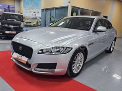Gris / plata Usado 2016 Jaguar XF Pure Berlina | 9500 € (Super precio)
