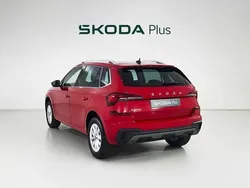 Rojo Usado 2025 Skoda Kamiq Selection SUV | 23.500 € (Precio justo)