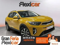 Amarillo Usado 2023 Kia Stonic SUV | 14.390 € (Precio justo)