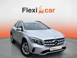 Gris Usado 2019 Mercedes GLA180 SUV | 17.390 € (Super precio)