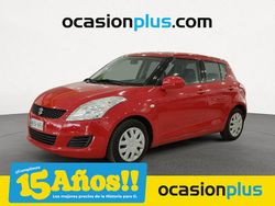Rojo Usado 2013 Suzuki Swift GL Utilitario | 9390 € (Precio justo)
