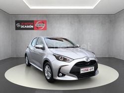 Gris / plata Usado 2023 Toyota Yaris Berlina | 16.990 € (Precio justo)
