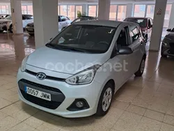 Gris / plata Usado 2016 Hyundai i10 Utilitario | 8900 € (Precio justo)