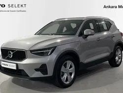 Gris Usado 2024 Volvo XC40 Core SUV | 34.200 € (Buen precio)