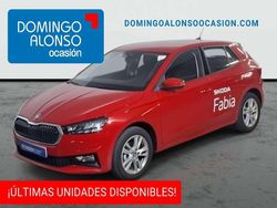 Rojo Nuevo 2025 Skoda Fabia Selection Berlina | 16.990 € (Precio justo)