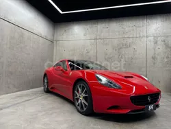 Rojo Usado 2009 Ferrari California Coupe | 121.800 € (Precio justo)