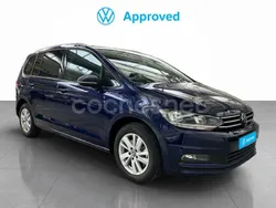 Azul Usado 2024 VW Touran Life Monovolumen | 41.100 € (Caro)