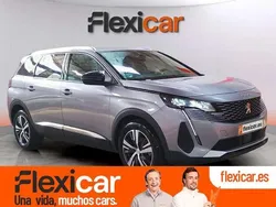 Gris Usado 2024 Peugeot 5008 Allure Monovolumen | 25.890 € (Precio justo)