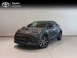 Gris / plata Usado 2024 Toyota C-HR Advance SUV | 35.500 € (Caro)