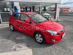 Rojo Usado 2010 Hyundai i30 Comfort Berlina | 6900 € (Caro)