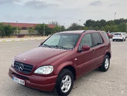 Granate Usado 2000 Mercedes ML320 SUV | 7500 € (Precio justo)