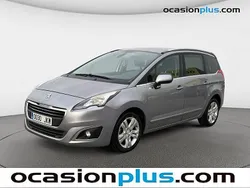 Gris Usado 2015 Peugeot 5008 Style Monovolumen | 11.150 € (Precio justo)