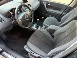 Negro Usado 2006 Renault Mégane II Dynamique Berlina | 3600 € (Precio justo)