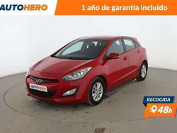 Rojo Usado 2013 Hyundai i30 Berlina | 8999 € (Precio justo)