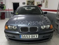 Azul Usado 2001 BMW 325 Berlina | 9000 €
