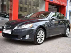 Gris / plata Usado 2010 Lexus IS220d Luxury Line Berlina | 10.990 € (Precio justo)