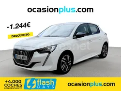 Blanco Usado 2023 Peugeot 208 Active Utilitario | 13.250 € (Precio justo)