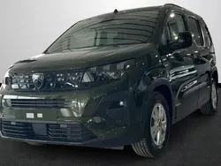 Verde Nuevo 2025 Peugeot Rifter Allure Monovolumen | 24.990 € (Precio justo)